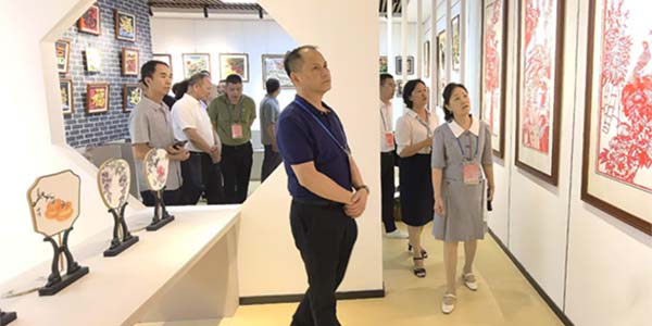 區政協開展專題視察活動  加強社會心理服務體系建設