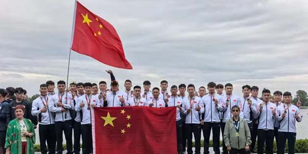 世界雙冠+全運兩金     花都健兒，威水！