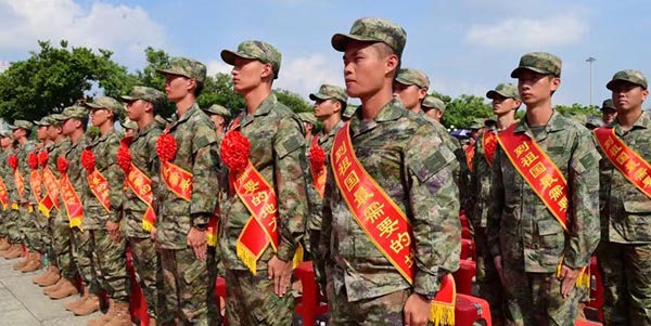 花都區(qū)舉辦2025年秋季新兵入伍歡送大會  好男兒光榮參軍